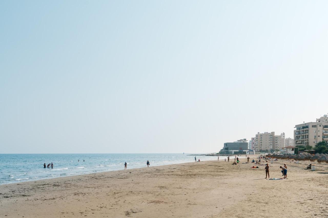 Seasunlove Apt. Apartment Larnaca Ngoại thất bức ảnh