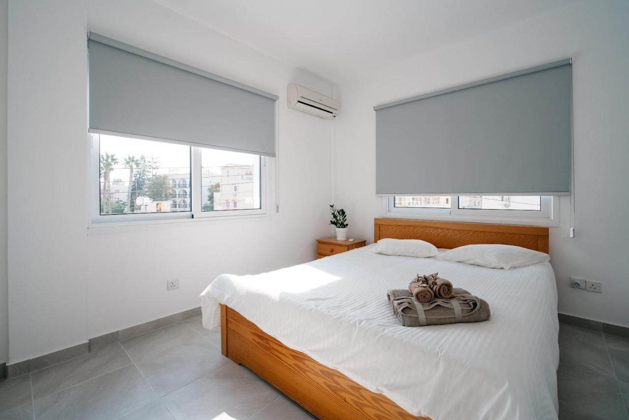 Seasunlove Apt. Apartment Larnaca Ngoại thất bức ảnh
