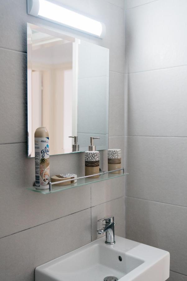Seasunlove Apt. Apartment Larnaca Ngoại thất bức ảnh